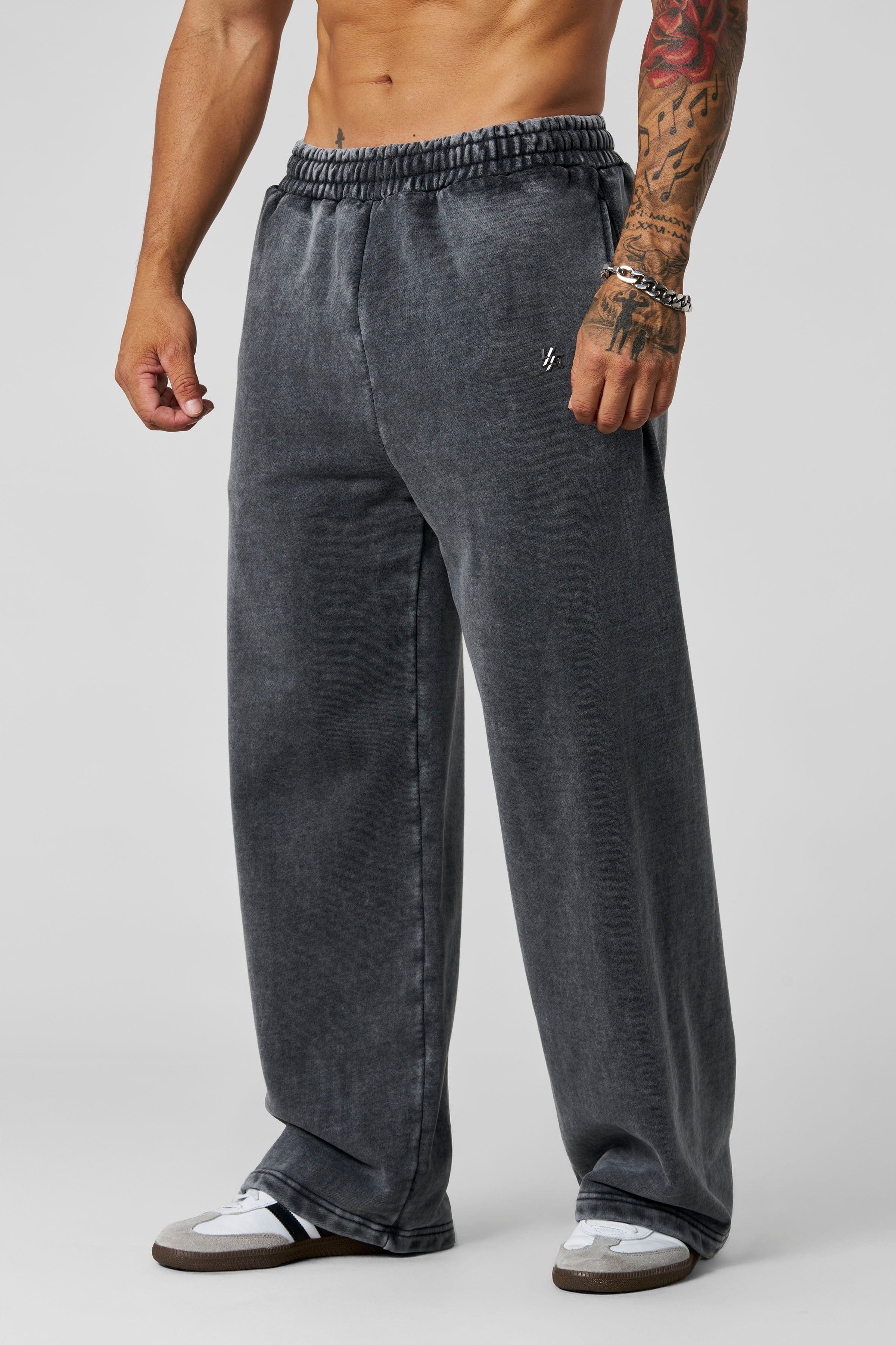2067 - Elevated Essentials - Baggy Sweats