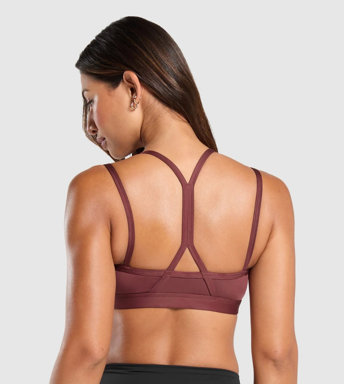 STRAP FEATURE SPORTS BRA