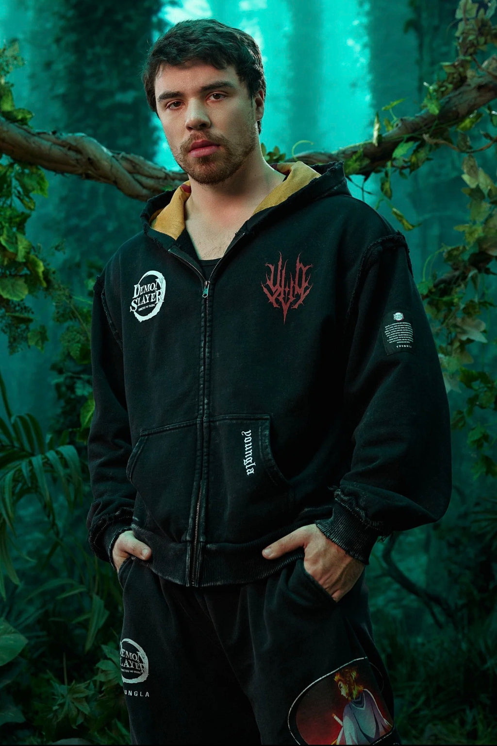 5195 - Demon Slayer: Kimetsu no
Yaiba- Zip-ups
