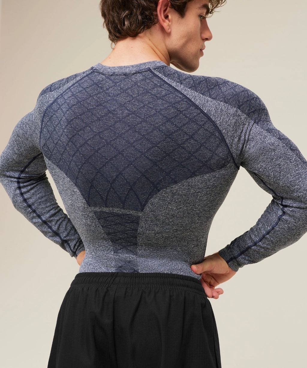 Gymshark Devant Seamless Long Sleeve T-shirt
