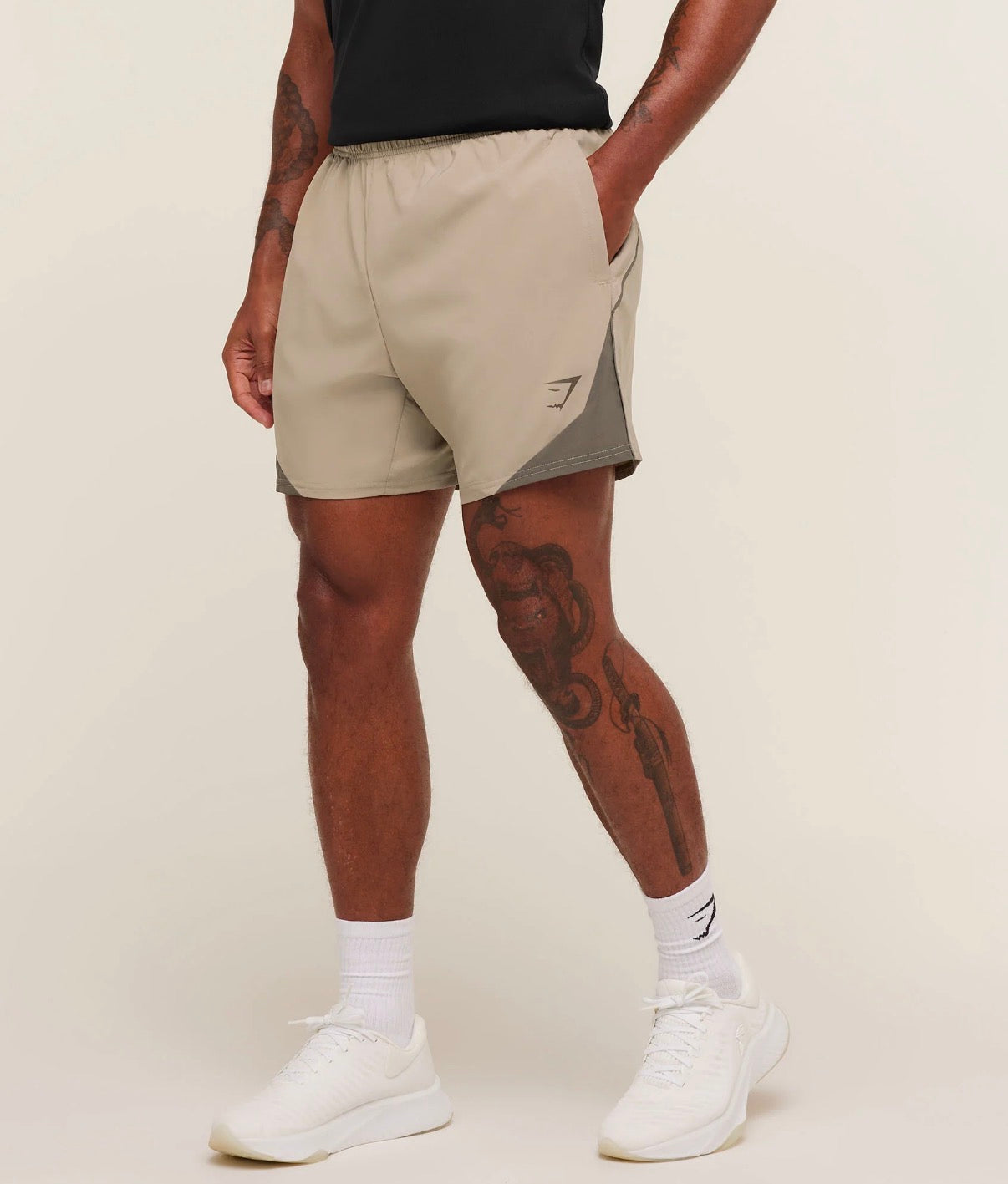 Gymshark Arrival Block 6" Shorts - Black