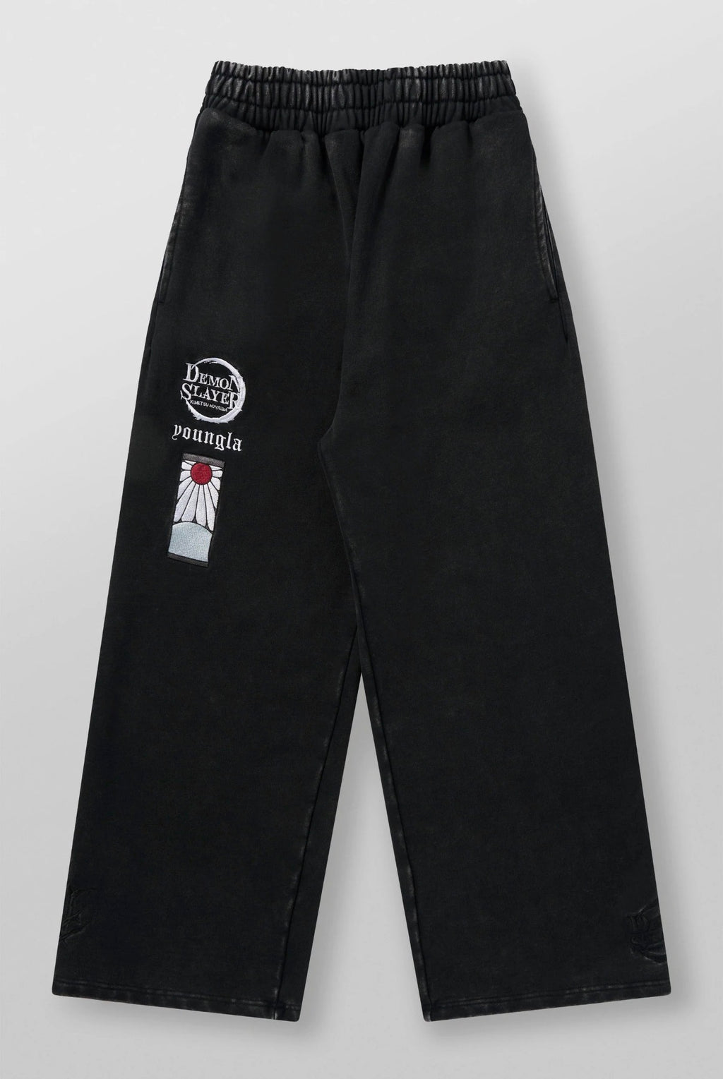 2153 - Demon Slayer: Kimetsu no
Yaiba - Sweats