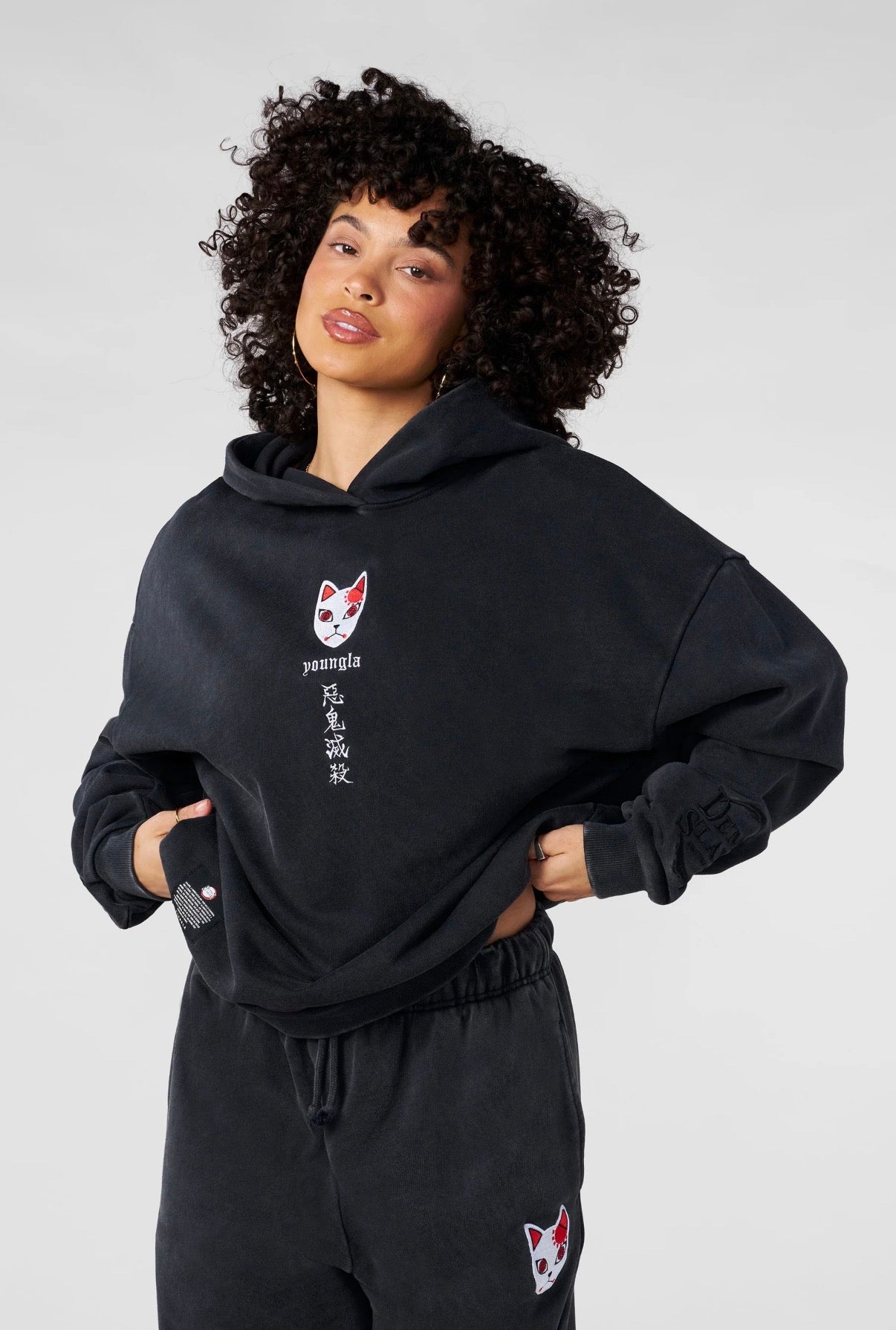 W567 - Demon Slayer: Kimetsu no
Yaiba - Hoodie